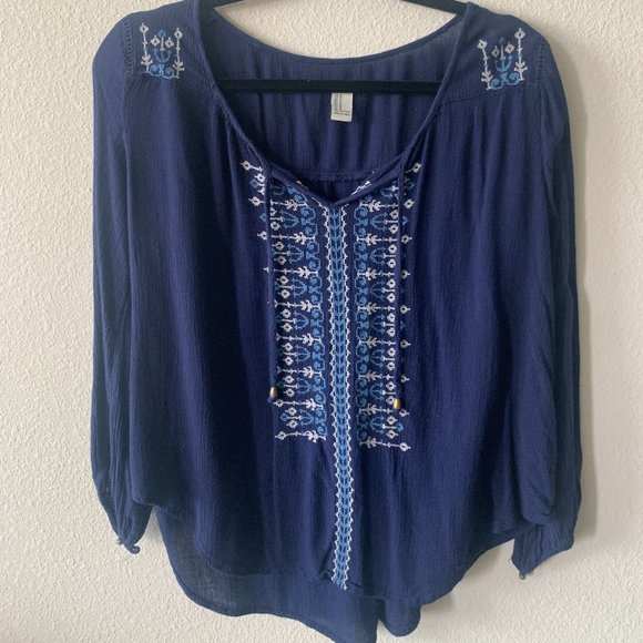 Light and Flowy Blouse - Picture 1 of 1